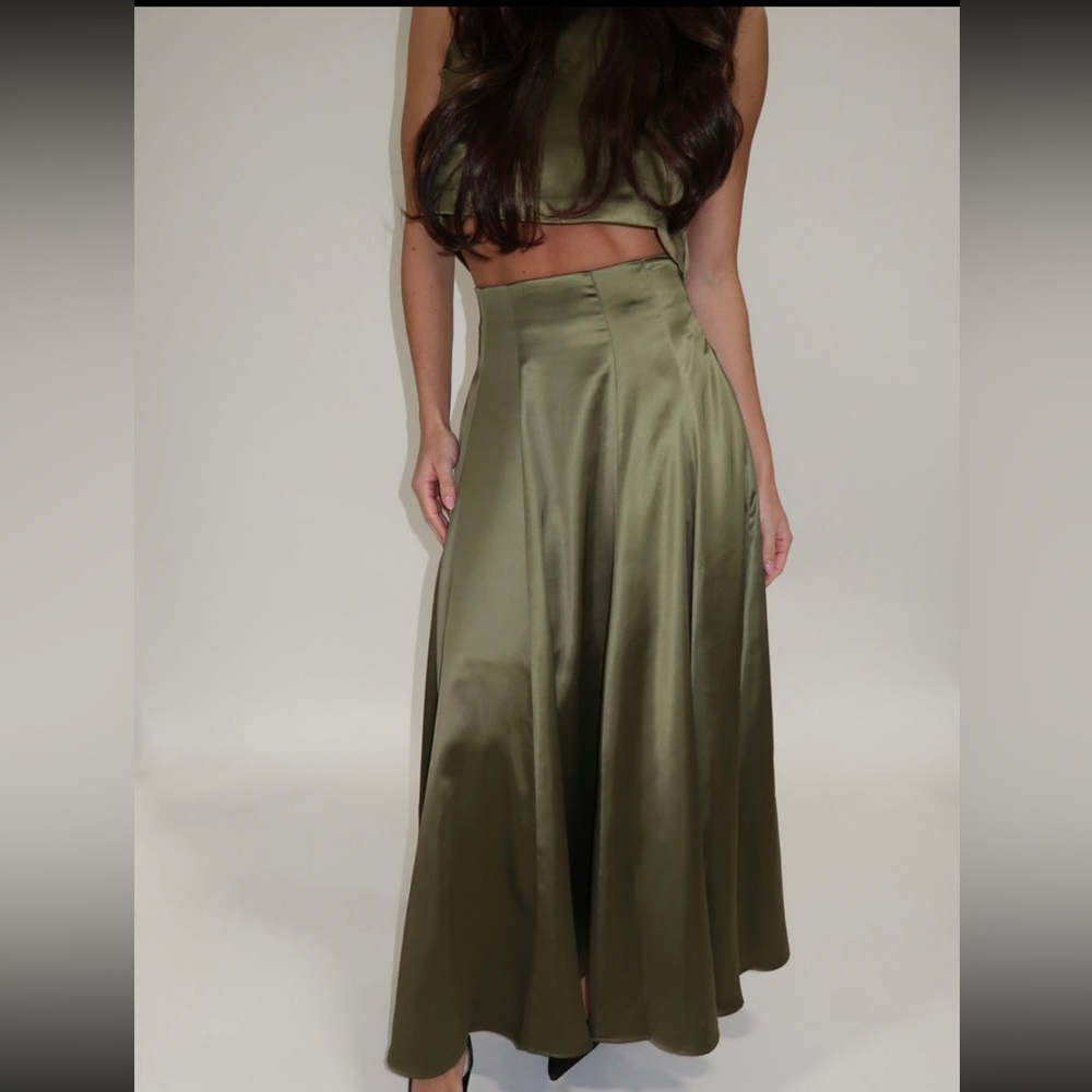 Lane 201 | Graceful Giving Top & Skirt